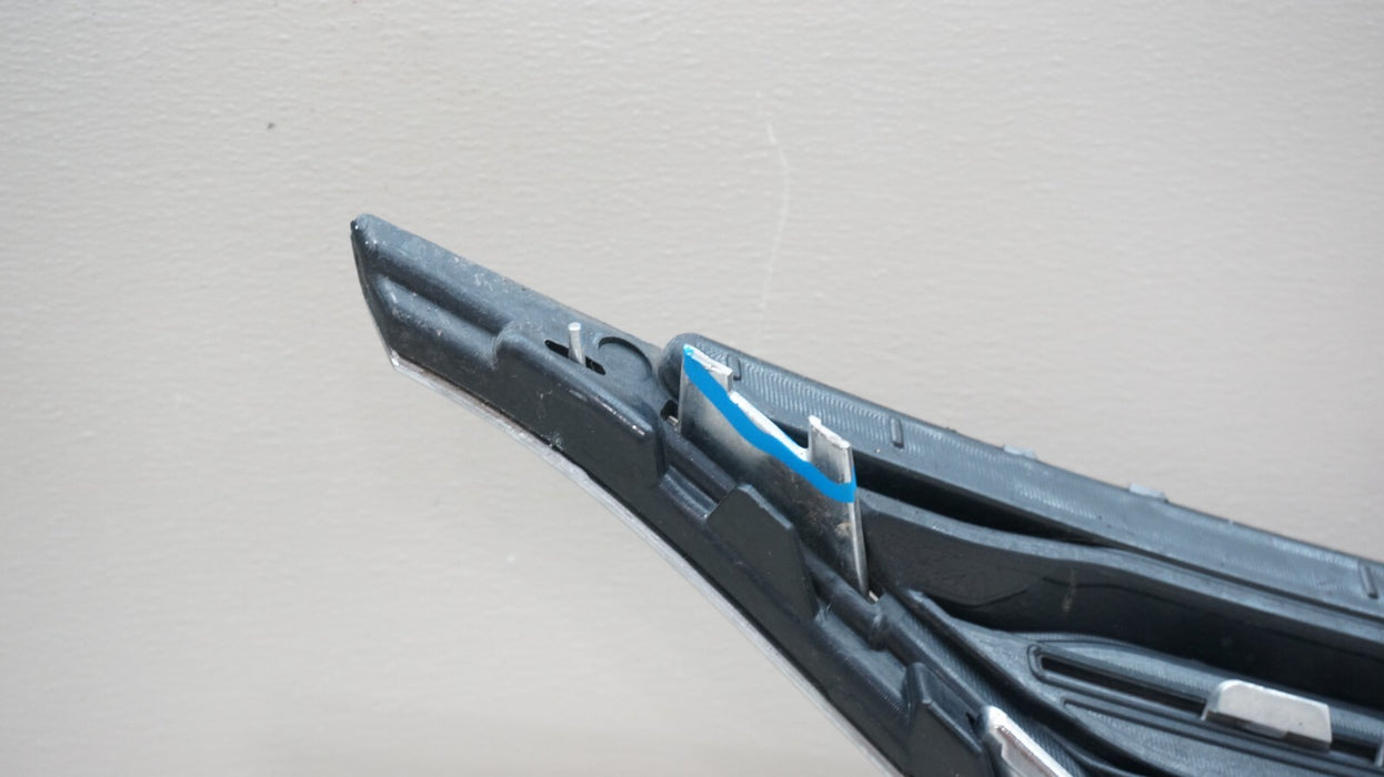 2016-2018 CHEVROLET MALIBU FRONT UPPER BUMPER GRILLE TRIM OEM 84061034