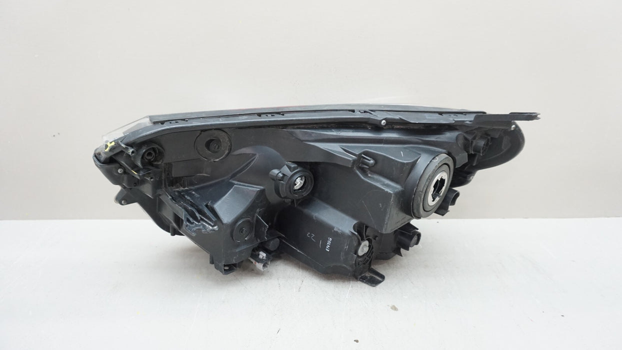 2016-2018 TOYOTA RAV4 FRONT RIGHT PASSENGER SIDE HEADLIGHT LAMP HALOGEN OEM
