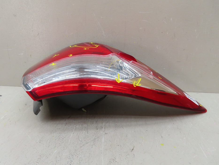 2014-2016 TOYOTA COROLLA REAR LEFT DRIVER SIDE OUTER TAIL LIGHT BRAKE LAMP OEM