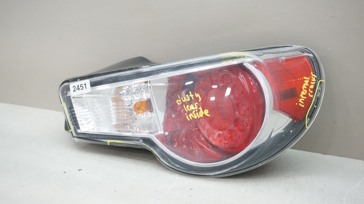 2013-2016 SUBARU BRZ REAR RIGHT PASSENGER SIDE OUTER TAIL LIGHT OEM