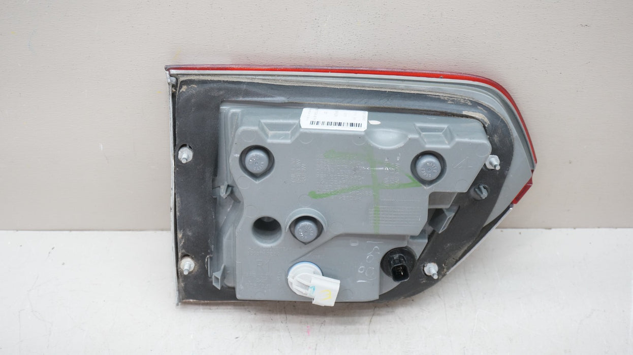 2014-2021 JEEP GRAND CHEROKEE REAR RIGHT PASSENGER SIDE INNER TAIL LIGHT OEM