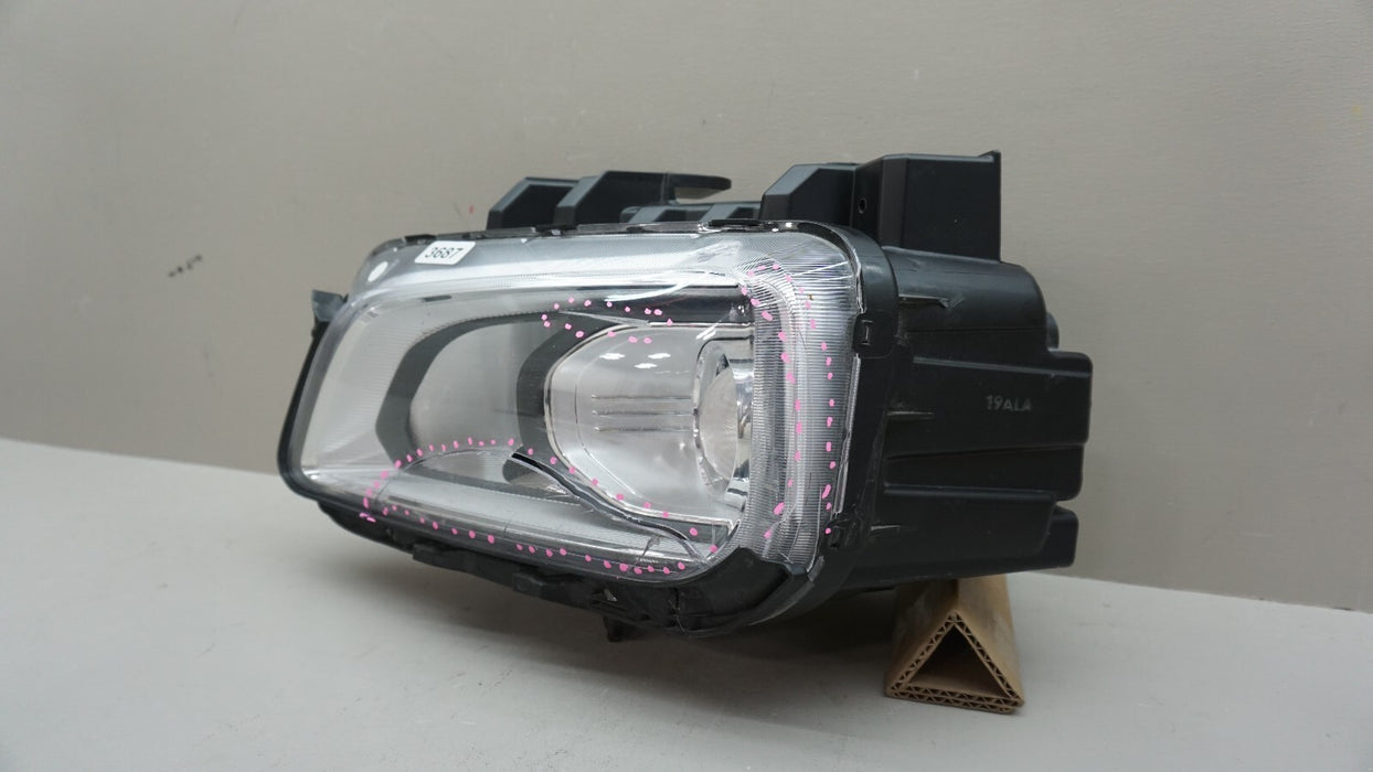 2018-2020 HYUNDAI KONA FRONT LEFT SIDE HEADLIGHT LAMP HALOGEN OEM 92101-J9XXX
