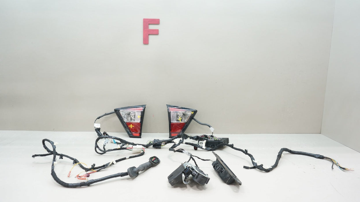 2017-2019 FORD ESCAPE REAR INNER TAIL LIGHTS WITH TRUNK HARNESS AND LATCH OEM
