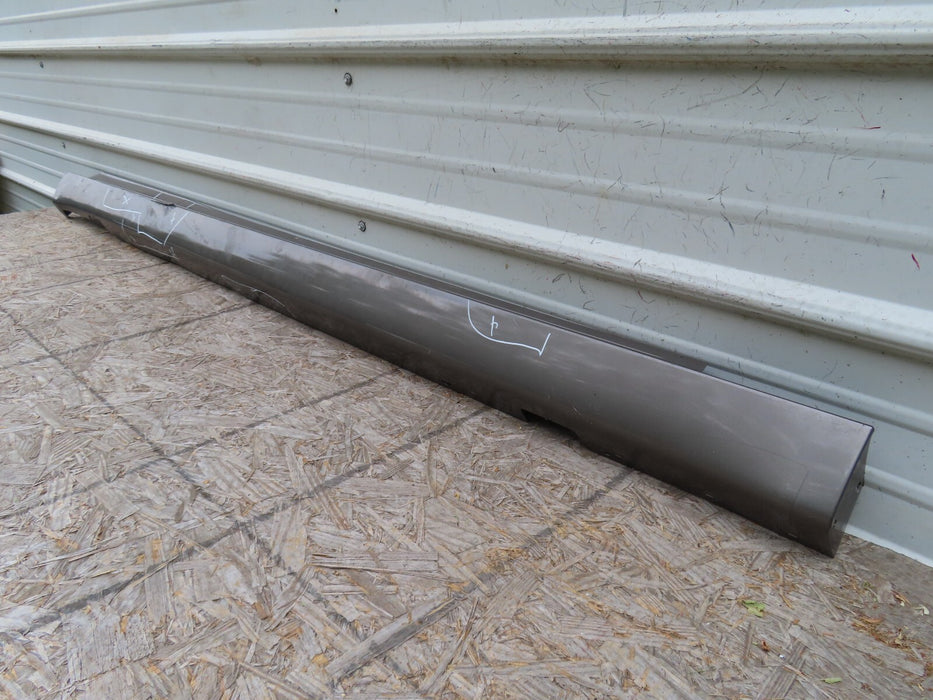 2008-2012 CHEVROLET MALIBU LS LEFT ROCKER SKIRT MOLDING COVER PANEL OEM 25966958
