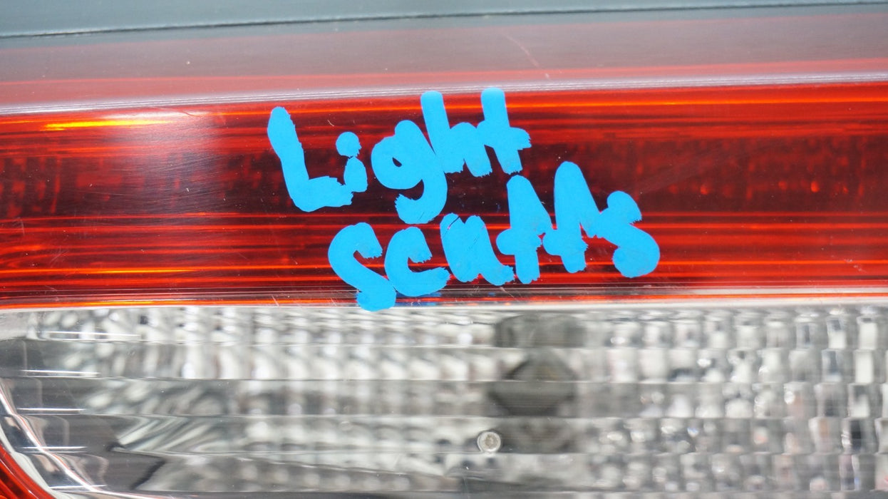 2014-2018 JEEP CHEROKEE REAR RIGHT PASSENGER SIDE INNER TAIL LIGHT OEM