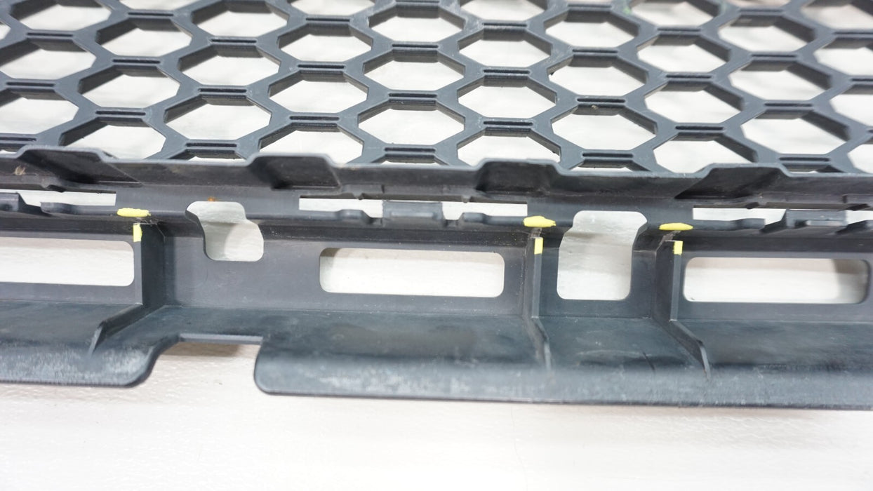 2016-2018 HONDA PILOT FRONT LOWER BUMPER GRILLE OEM 71113-TG7