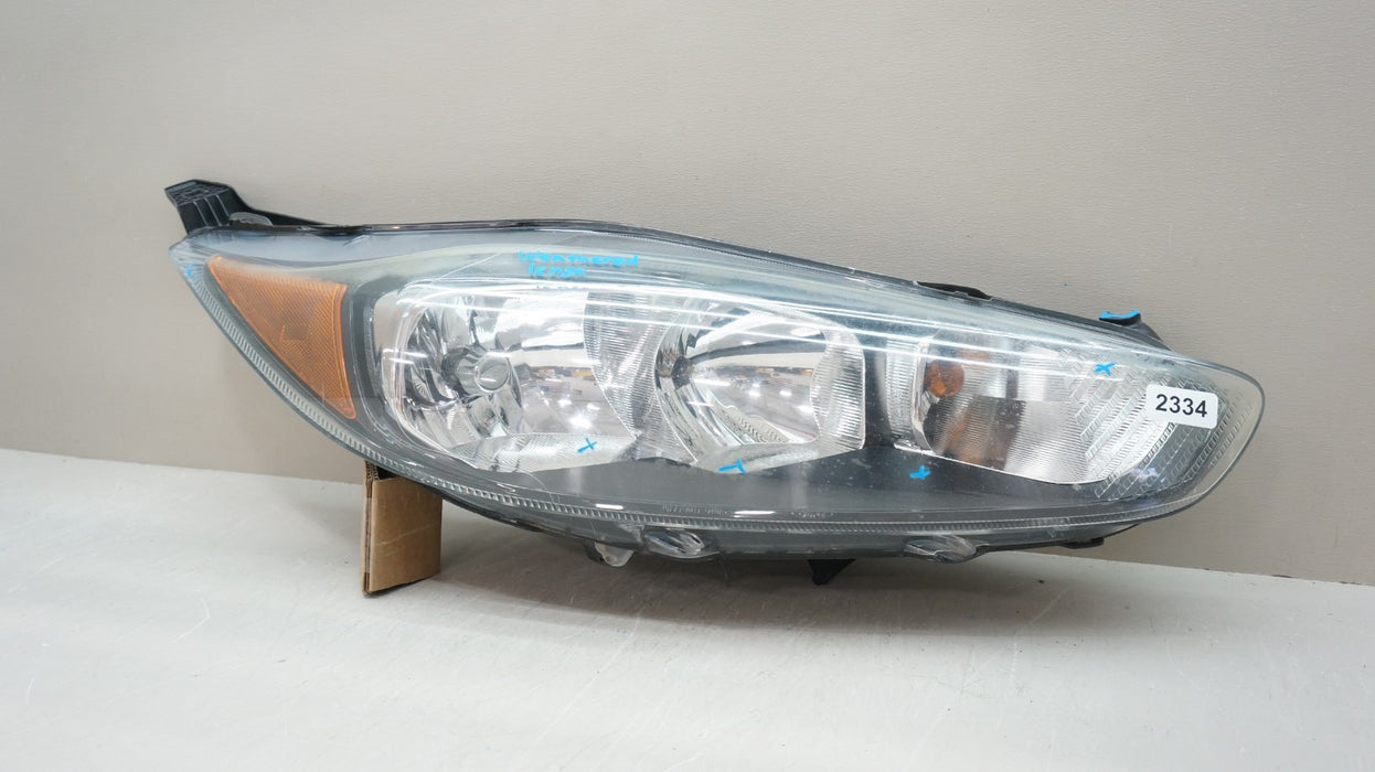 2014-2019 FORD FIESTA FRONT RIGHT PASSENGER SIDE HEADLIGHT HALOGEN OEM