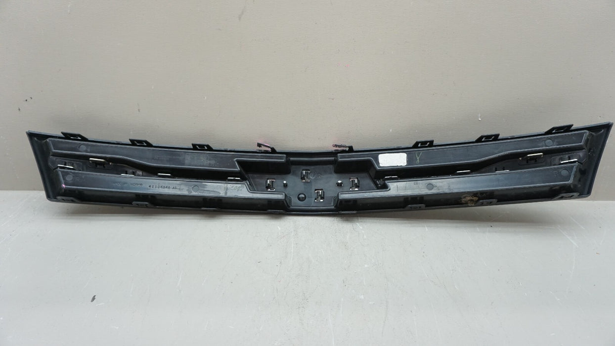 2017-2020 CHEVROLET TRAX FRONT GRILLE UPPER TRIM WITH EMBLEM 4239270 OEM
