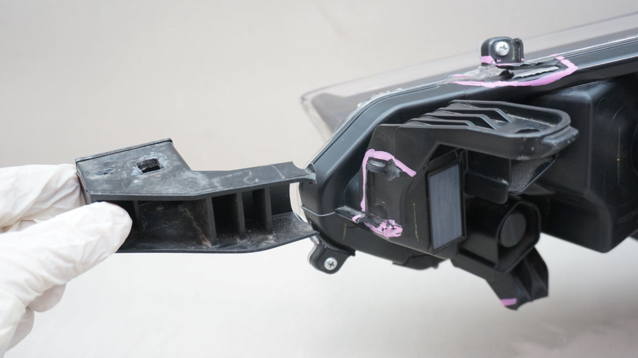 2022-2025 TOYOTA COROLLA CROSS FRONT RIGHT PASSENGER SIDE HEADLIGHT OEM
