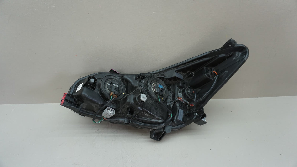 2018-2023 SUBARU CROSSTREK RIGHT PASSENGER HEADLIGHT LAMP HALOGEN OEM 84001FL100