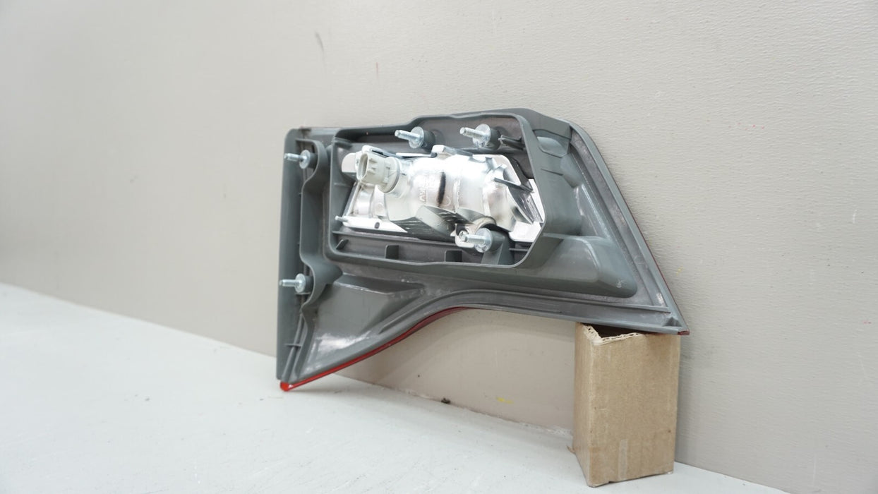 2007-2009 ACURA MDX REAR RH RIGHT PASSENGER SIDE INNER TAIL LIGHT OEM