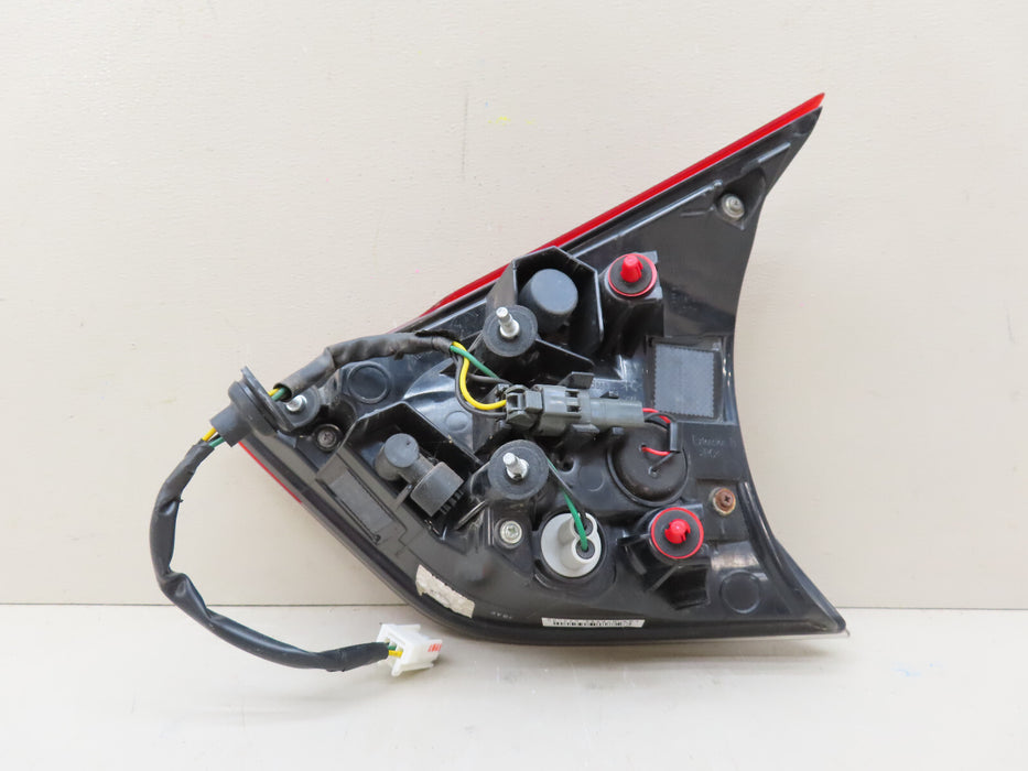 2017-2020 NISSAN ROGUE REAR LEFT DRIVER SIDE INNER TAIL LIGHT OEM