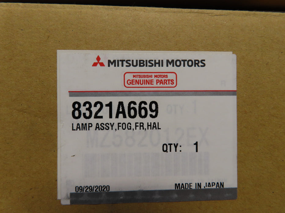 2018 2019 2020 2021 MITSUBISHI OUTLANDER SPORT  FOG LIGHT OEM