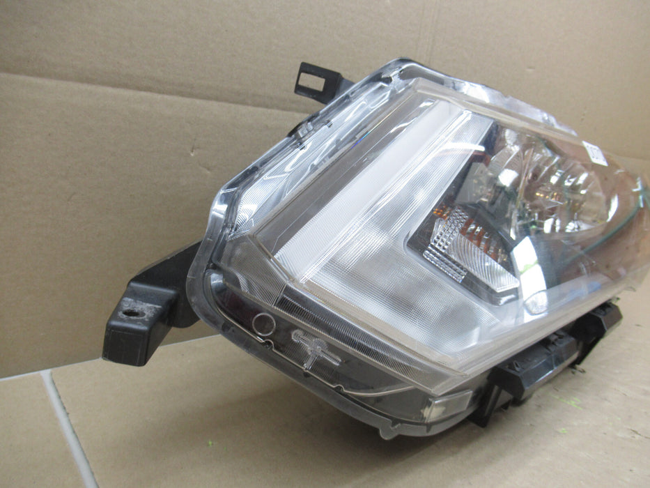 2017 2018 2019 2020 Nissan Rogue Headlight Halogen Driver LH Left OEM