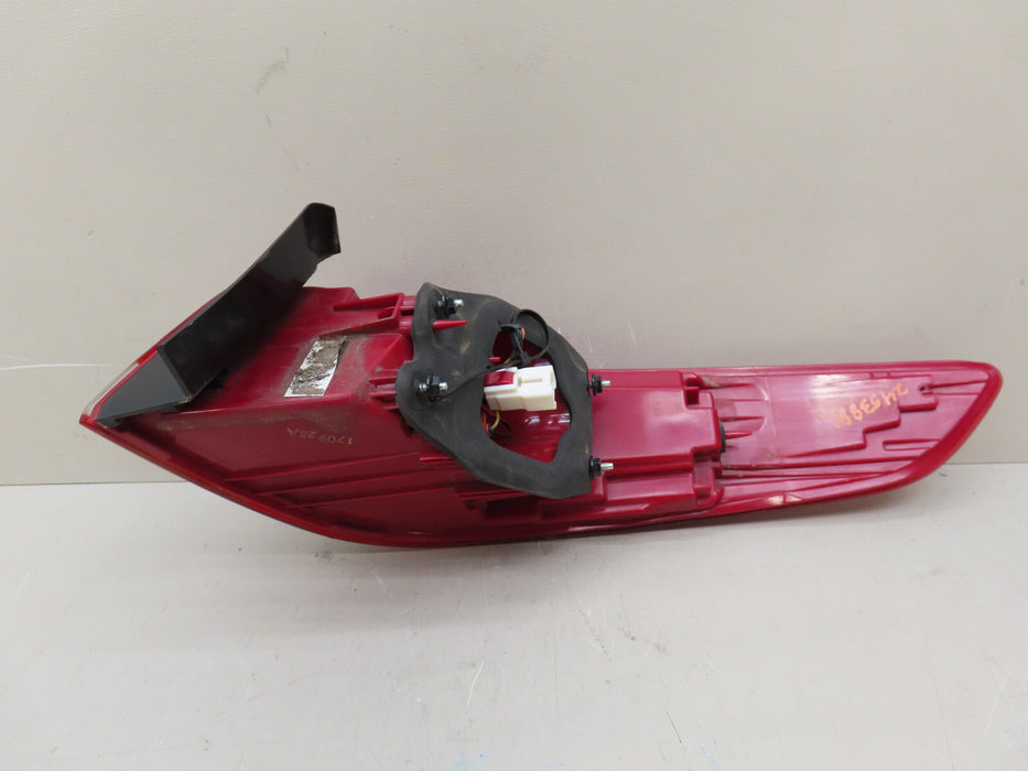 2016-2020 KIA OPTIMA REAR LEFT DRIVER SIDE OUTER TAIL LIGHT OEM 92401-D4