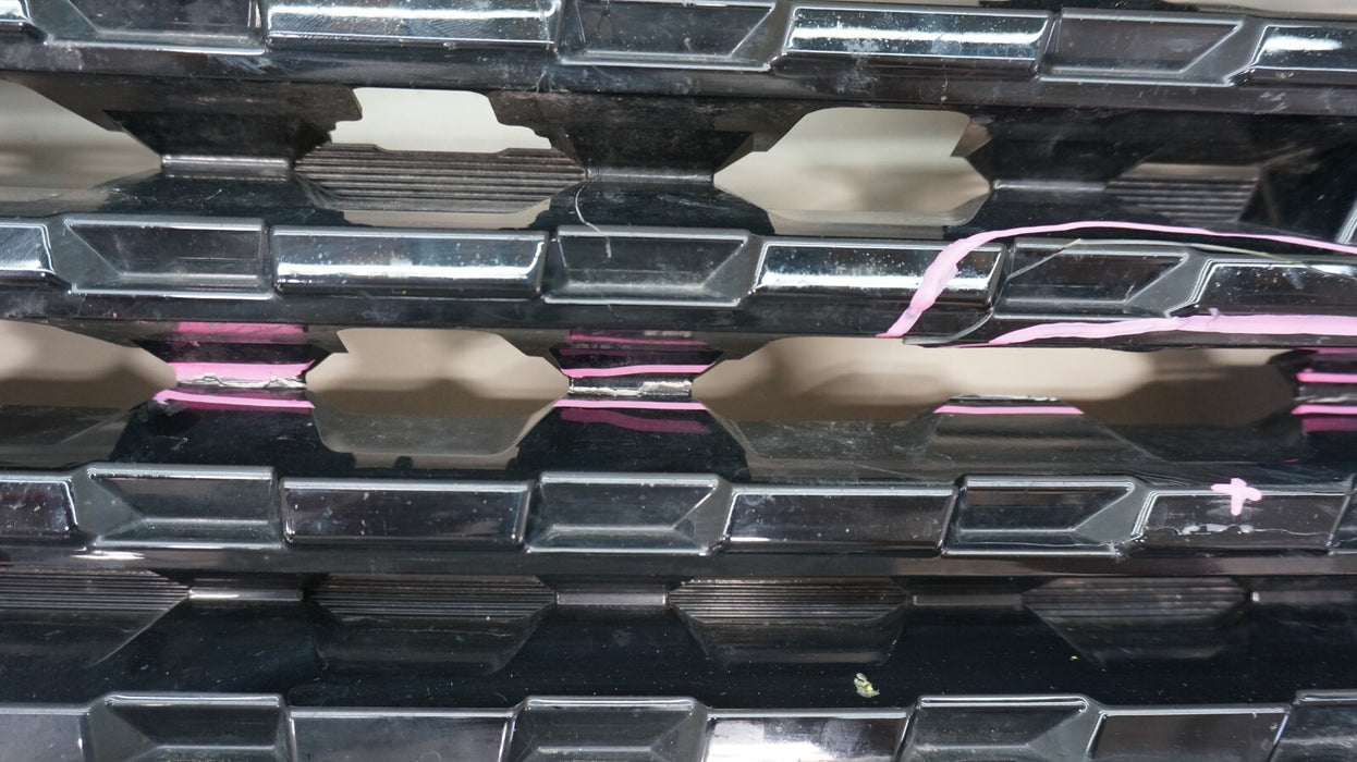 2021-2023 NISSAN KICKS FRONT BUMPER RADIATOR GRILLE OEM 623109VC0A