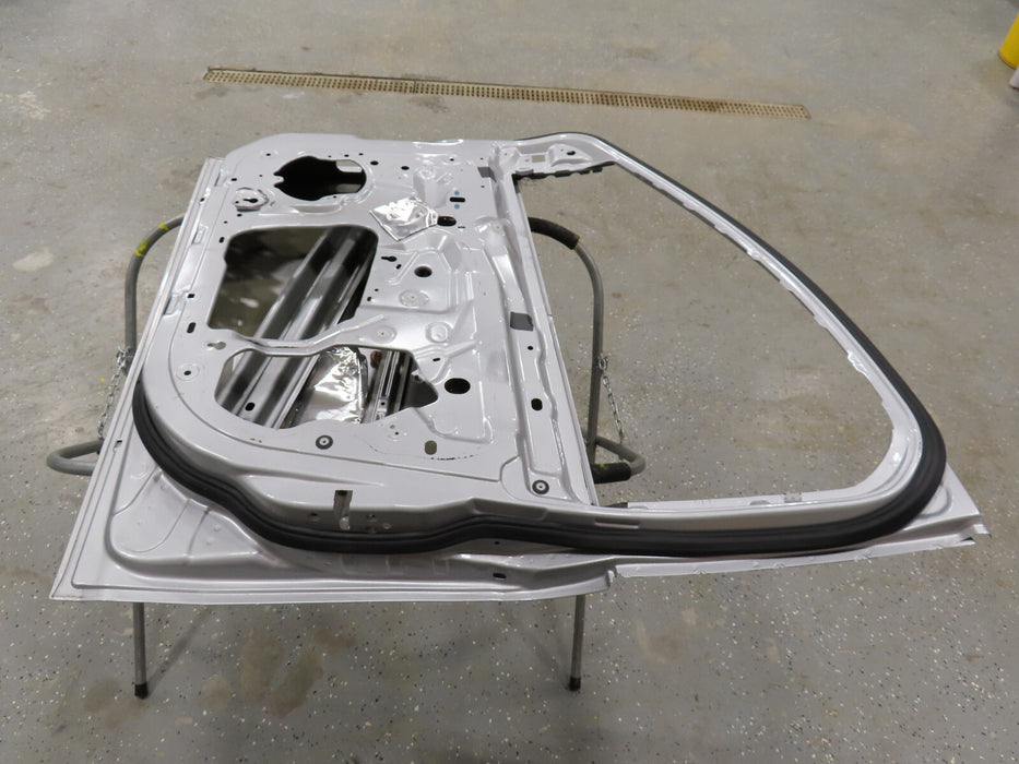 2012-2018 FORD FOCUS FRONT RIGHT PASSENGER DOOR PANEL SHELL OEM