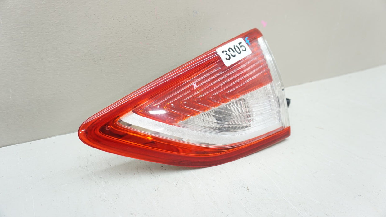 2013-2016 FORD ESCAPE REAR RH RIGHT PASSENGER SIDE INNER TAIL LIGHT OEM