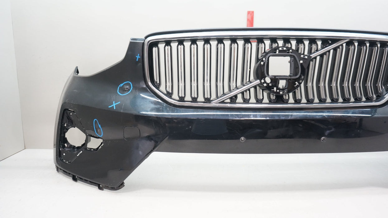 2019-2022 VOLVO XC40 FRONT BUMPER COVER PANEL WITH GRILLE OEM 31690933