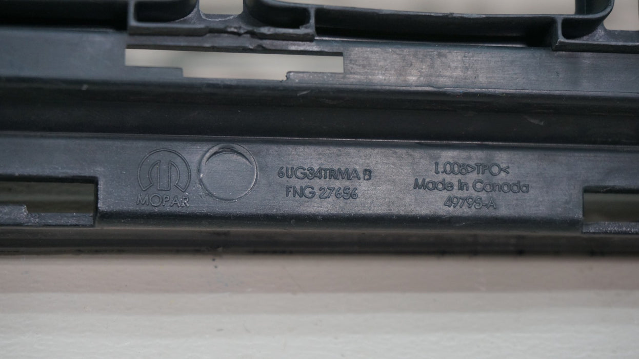2022-2023 JEEP GRAND WAGONEER FRONT LOWER BUMPER GRILLE OEM