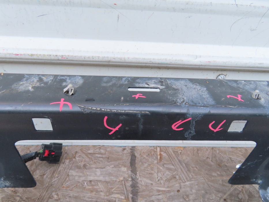 2016-2019 CHEVROLET SILVERADO GMC SIERRA 1500 REAR METAL BUMPER OEM 84077954