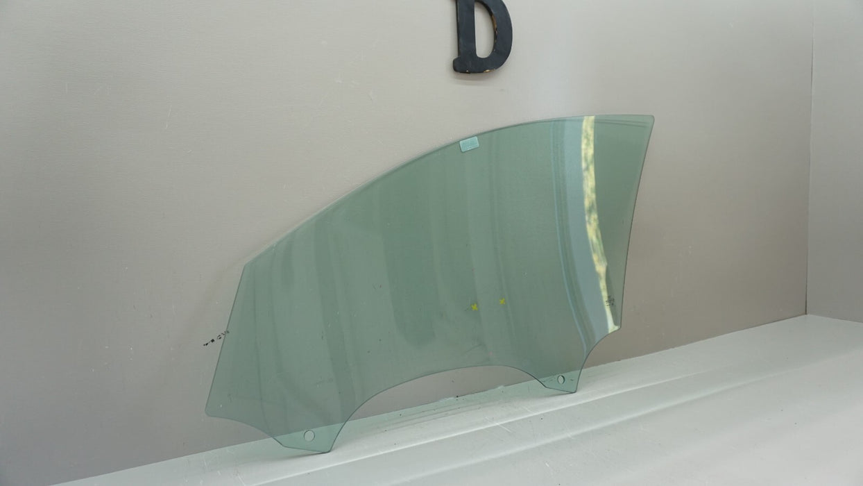 2012-2018 AUDI A7 FRONT RIGHT PASSENGER SIDE DOOR GLASS WINDOW OEM 43R-00083