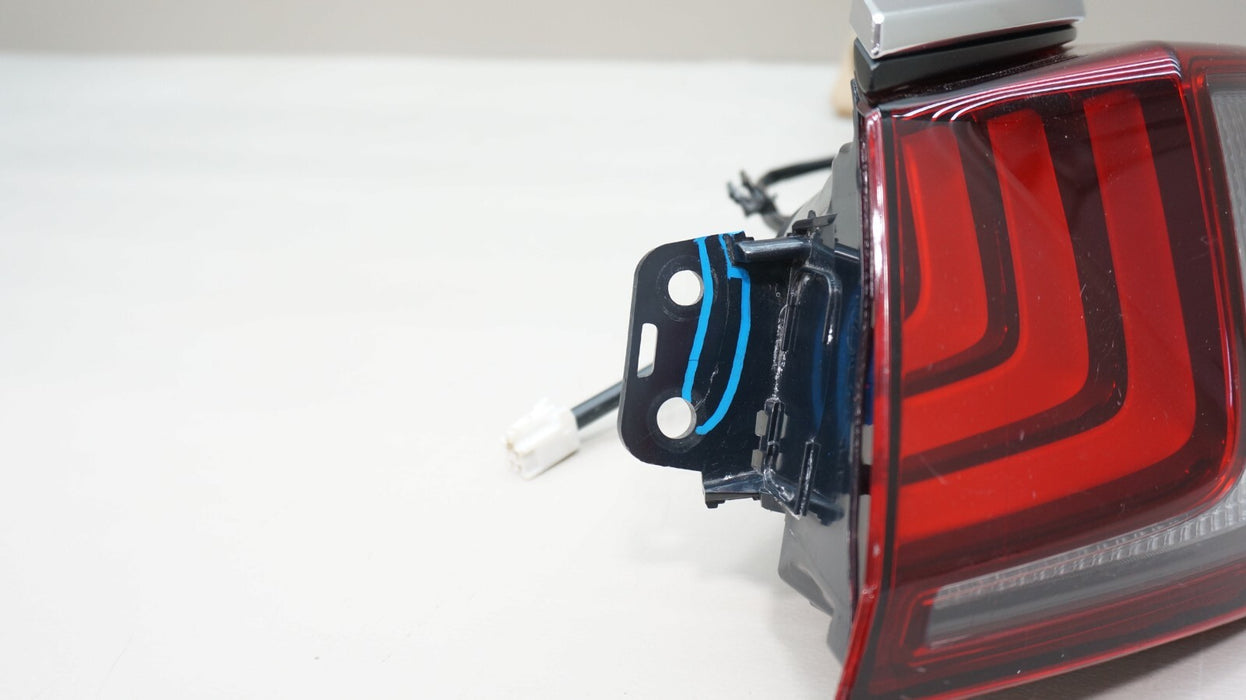 2019-2023 LEXUS ES350 ES300H REAR RIGHT LED TAIL LIGHT OEM