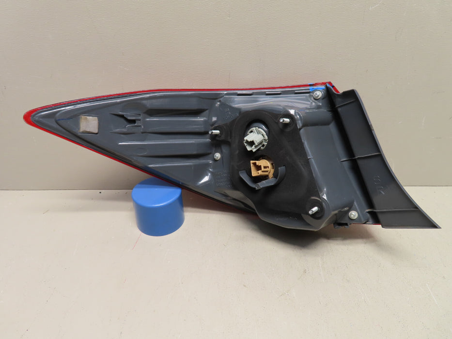 2014 2015 2016 TOYOTA COROLLA RIGHT REAR TAILLIGHT LAMP OEM