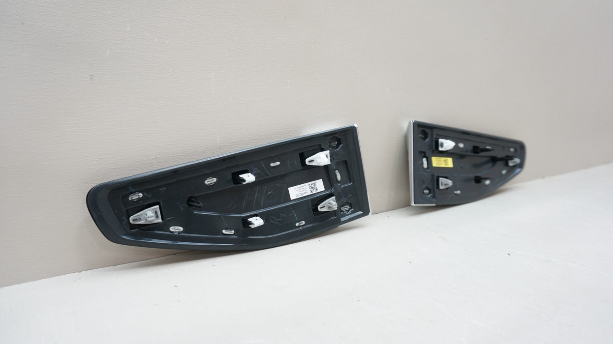 2025-2026 GMC YUKON FENDER EMBLEMS BADGES SET OEM 84956286 *NEW*