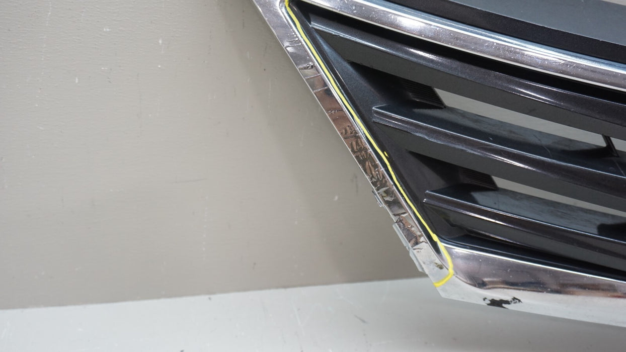 2010-2012 NISSAN VERSA FRONT MAIN GRILLE 62310 ZW80A OEM 10 11 12