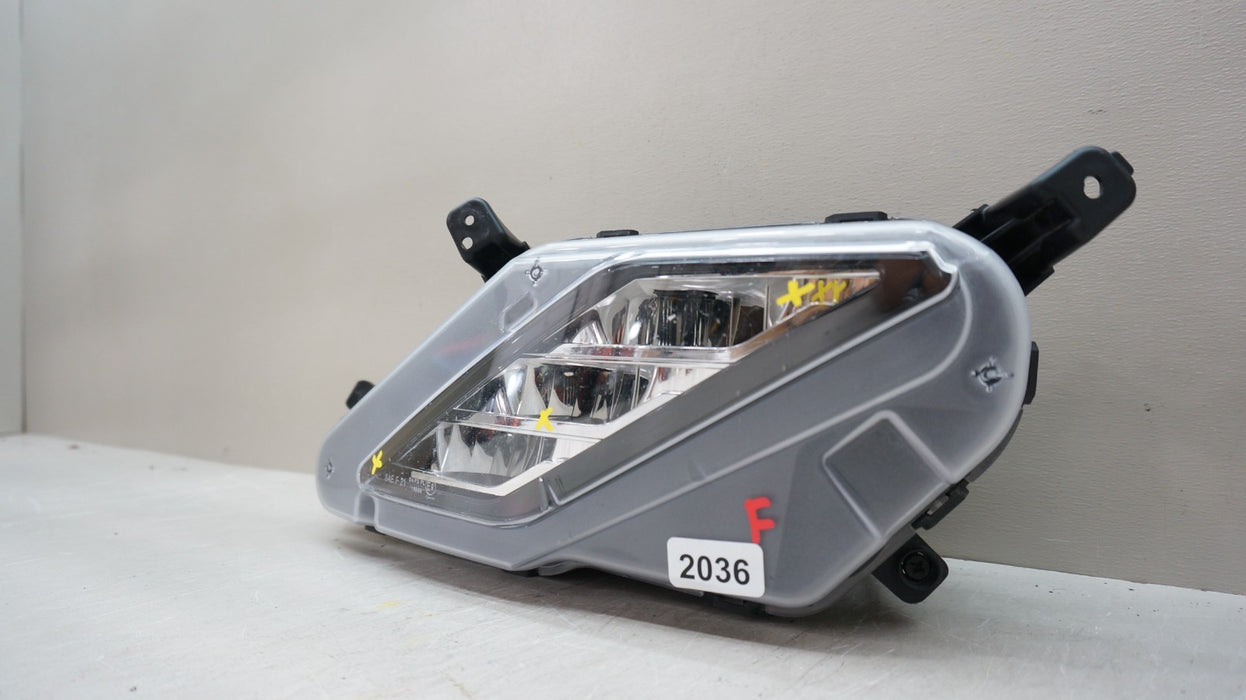 2022-2024 KIA FORTE FRONT RIGHT PASSENGER SIDE FOG LIGHT LAMP OEM 92202-M7500