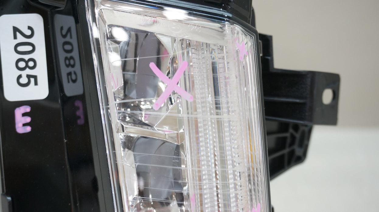 2021-2025 CADILLAC XT5 FRONT RIGHT PASSENGER SIDE FOG LIGHT OEM 84899147