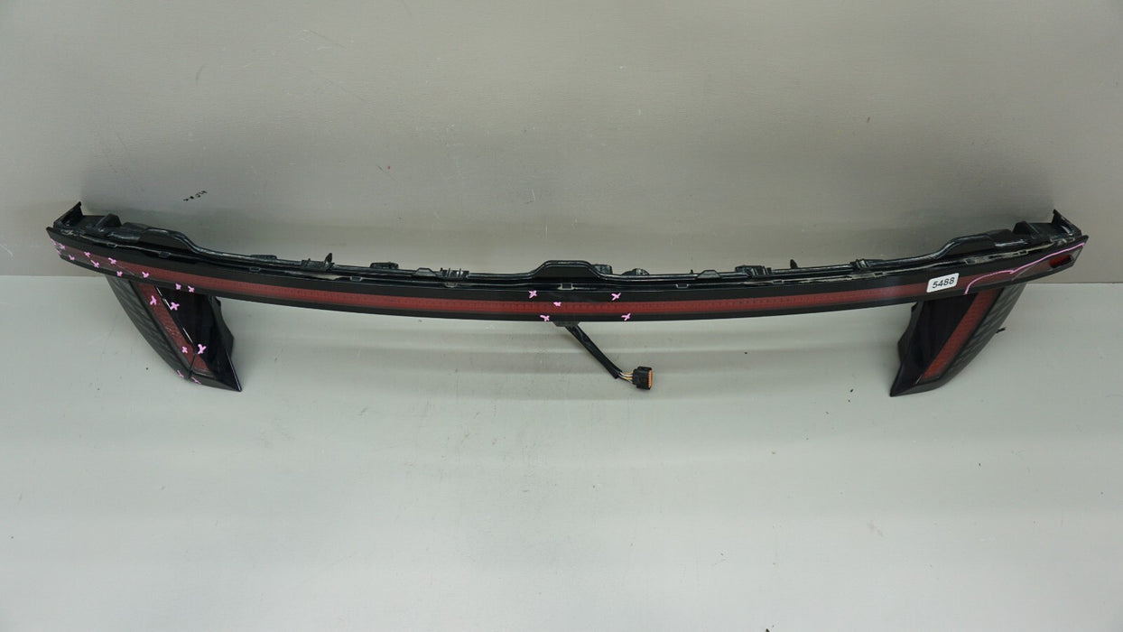 2022-2023 HYUNDAI TUCSON REAR CENTER TAIL LIGHT LAMP LED W/ CAMERA OEM 92403-CW