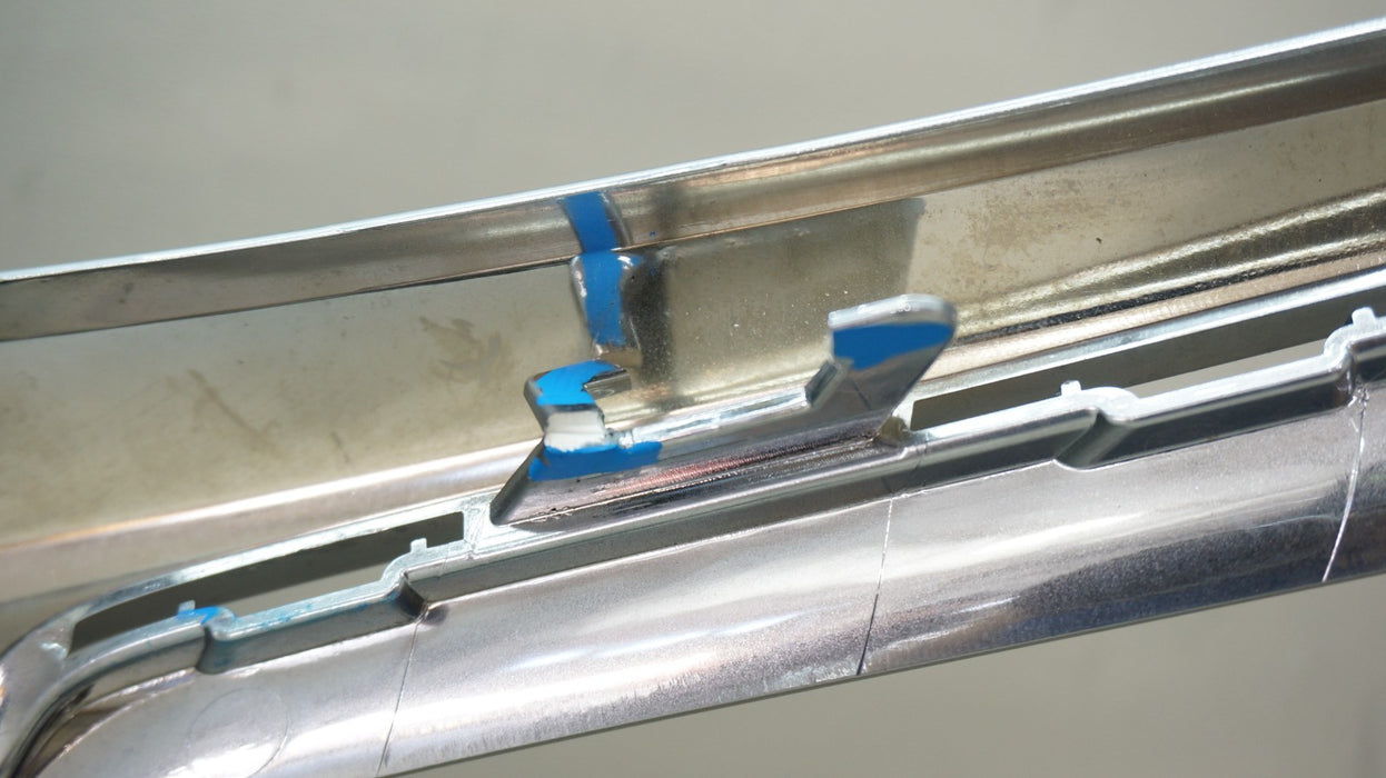 2024-2026 CHEVROLET TRAILBLAZER RS FRONT RADIATOR GRILLE GRILL 42883408 OEM