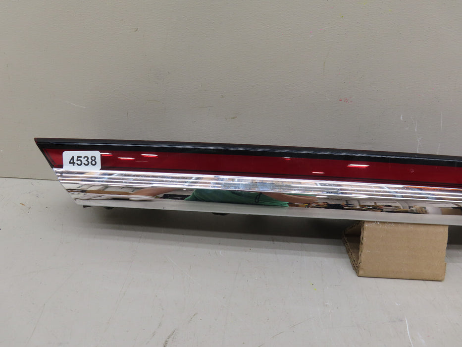 2020-2023 LINCOLN CORSAIR REAR TAIL LIGHT FINISH PANEL OEM