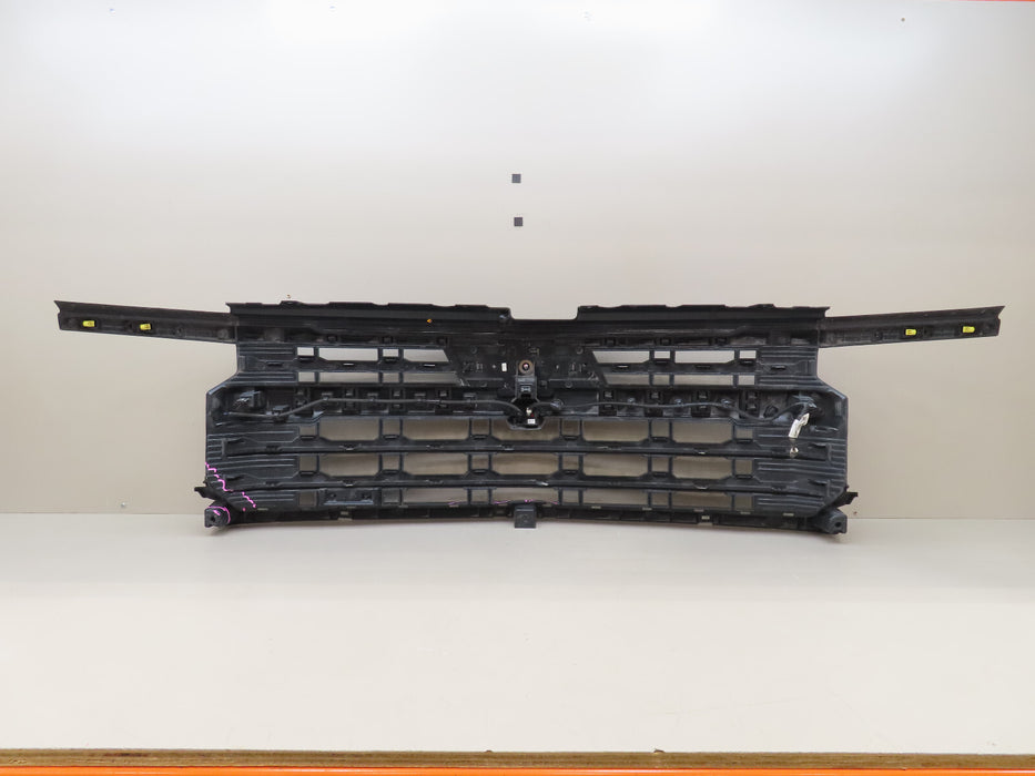 2022 2023 CHEVROLET SILVERADO 1500 FRONT RADIATOR GRILL GRILLE W/CAMERA OEM