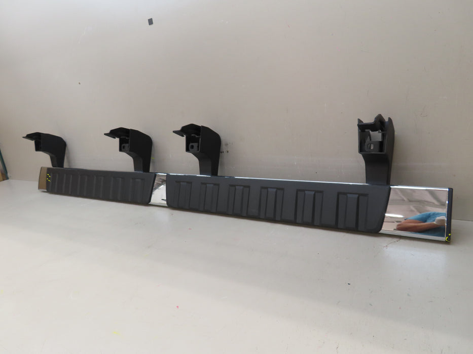 2007-2019 CHEVROLET SILVERADO 1500 LEFT/RIGHT SIDE ROCKER PANEL OEM