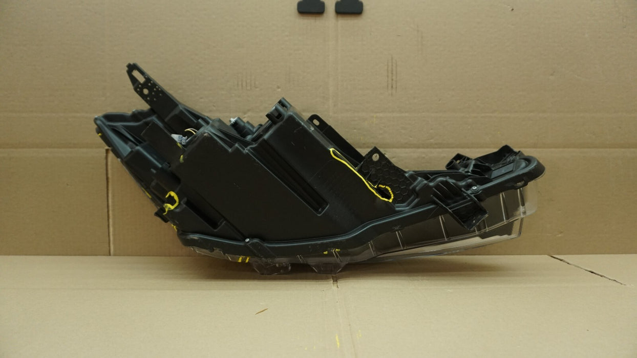 2021-2022 NISSAN KICKS FRONT LEFT DRIVER SIDE HEADLIGHT HALOGEN OEM 21 22