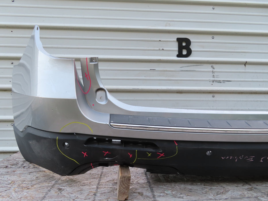 2020-2022 FORD EXPLORER XLT REAR BUMPER COVER W/ STEP PAD OEM LB5B-17F001-AAW