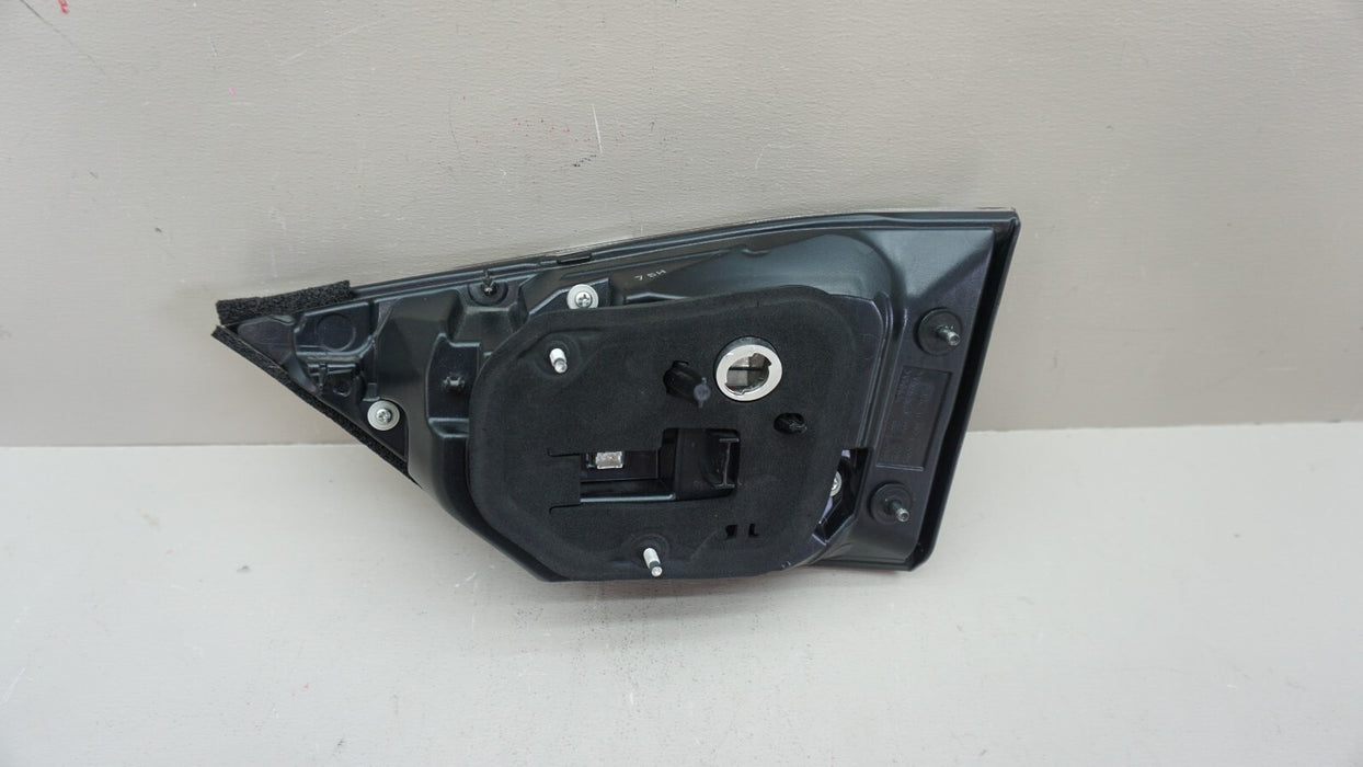 2017-2018 LEXUS ES300H ES350 REAR LEFT DRIVER SIDE INNER TAIL LIGHT LAMP OEM