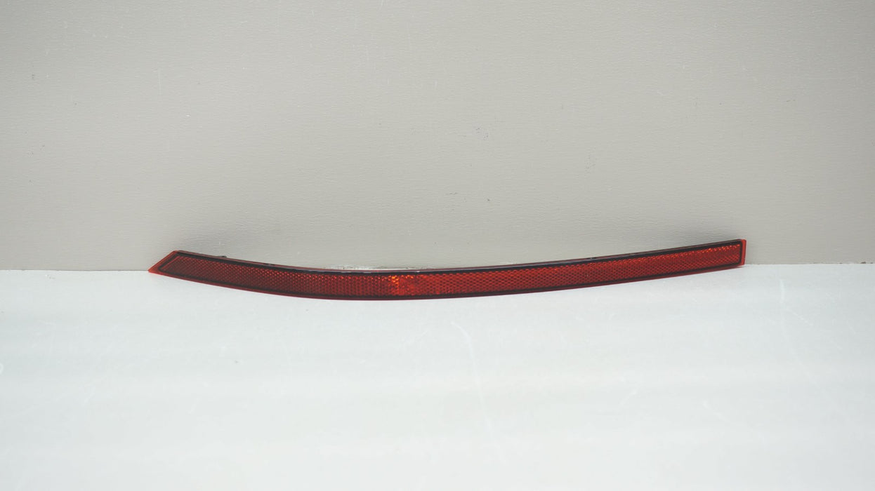 2021-2025 VOLKSWAGEN ATLAS REAR LEFT OUTER BUMPER REFLECTOR LIGHT OEM 3CN945105