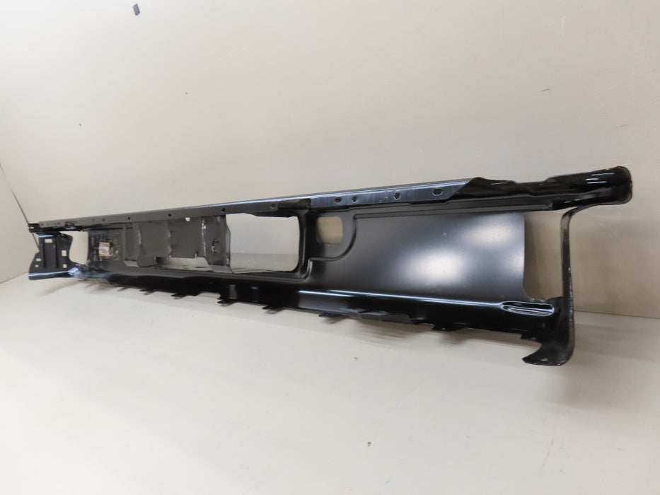 2016-2019 NISSAN TITAN XD REAR BUMPER FACE STEP BAR OEM 85030-EZ30C