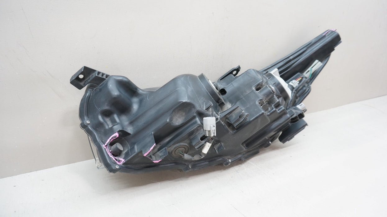 2017-2019 TOYOTA HIGHLANDER FRONT RIGHT PASSENGER SIDE HALOGEN HEADLIGHT OEM