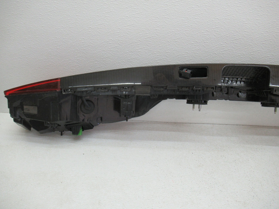 2019 2020 2021 AUDI Q8 RS Q8RS CENTER BRAKE TAIL LIGHT LED CARBON FIBER LAMP OEM
