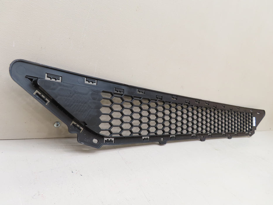 2016-2018 HYUNDAI TUCSON FRONT LOWER BUMPER GRILLE GRILL OEM 86561-D3000