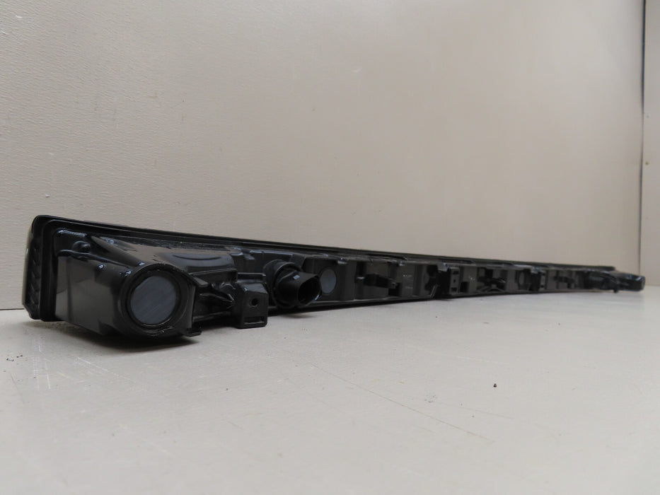 2024 VOLKSWAGEN ATLAS CROSS SPORT FRONT LIGHT BAR OEM 3CN941653B