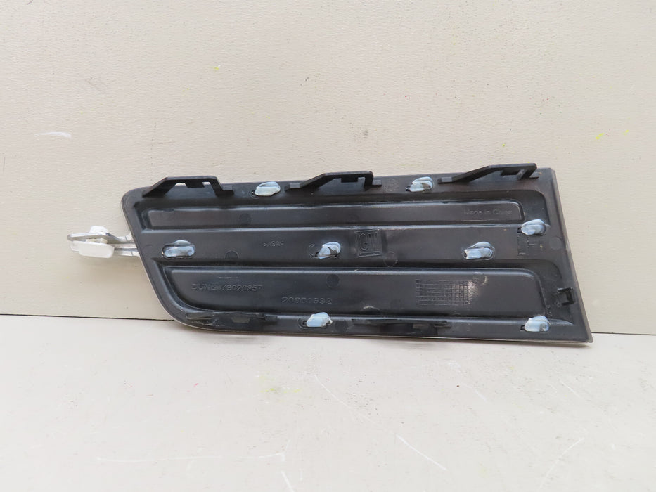 2013-2017 CADILLAC XTS FRONT LEFT DRIVER SIDE FOG LIGHT BEZEL COVER OEM