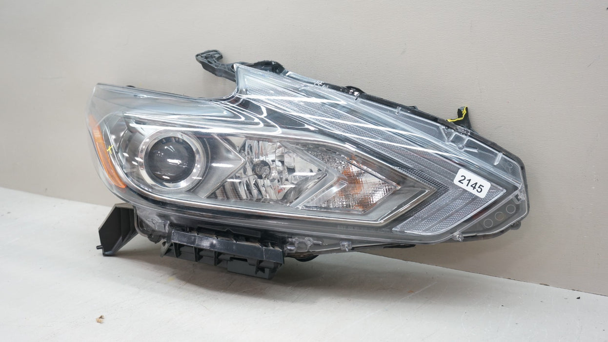 2016-2018 NISSAN ALTIMA FRONT RIGHT PASSENGER SIDE HALOGEN HEADLIGHT OEM