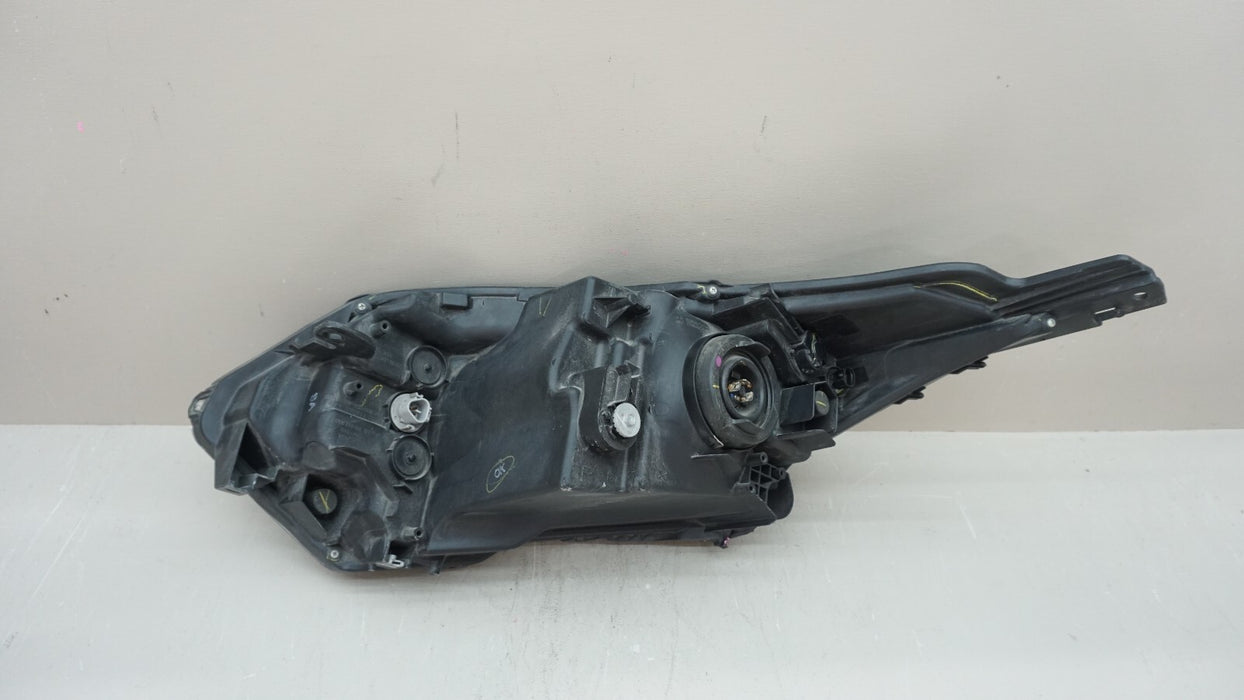 2016-2018 HONDA HR-V FRONT RIGHT PASSENGER HEADLIGHT LAMP HALOGEN OEM 100-18091