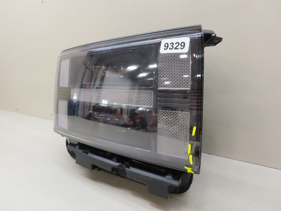 2024-2025 HYUNDAI SANTA FE RIGHT PASSENGER LED HEADLIGHT OEM  9329